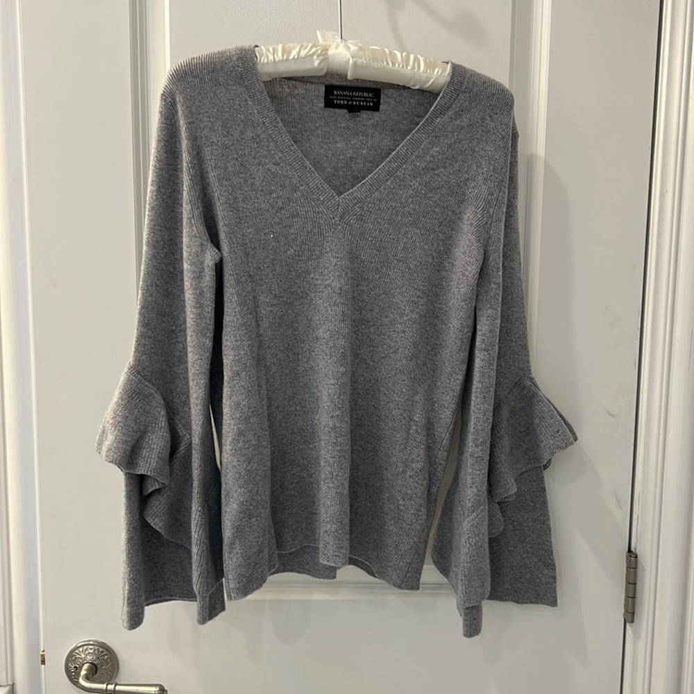 Banana Republic x Todd & Duncan cashmere sweater